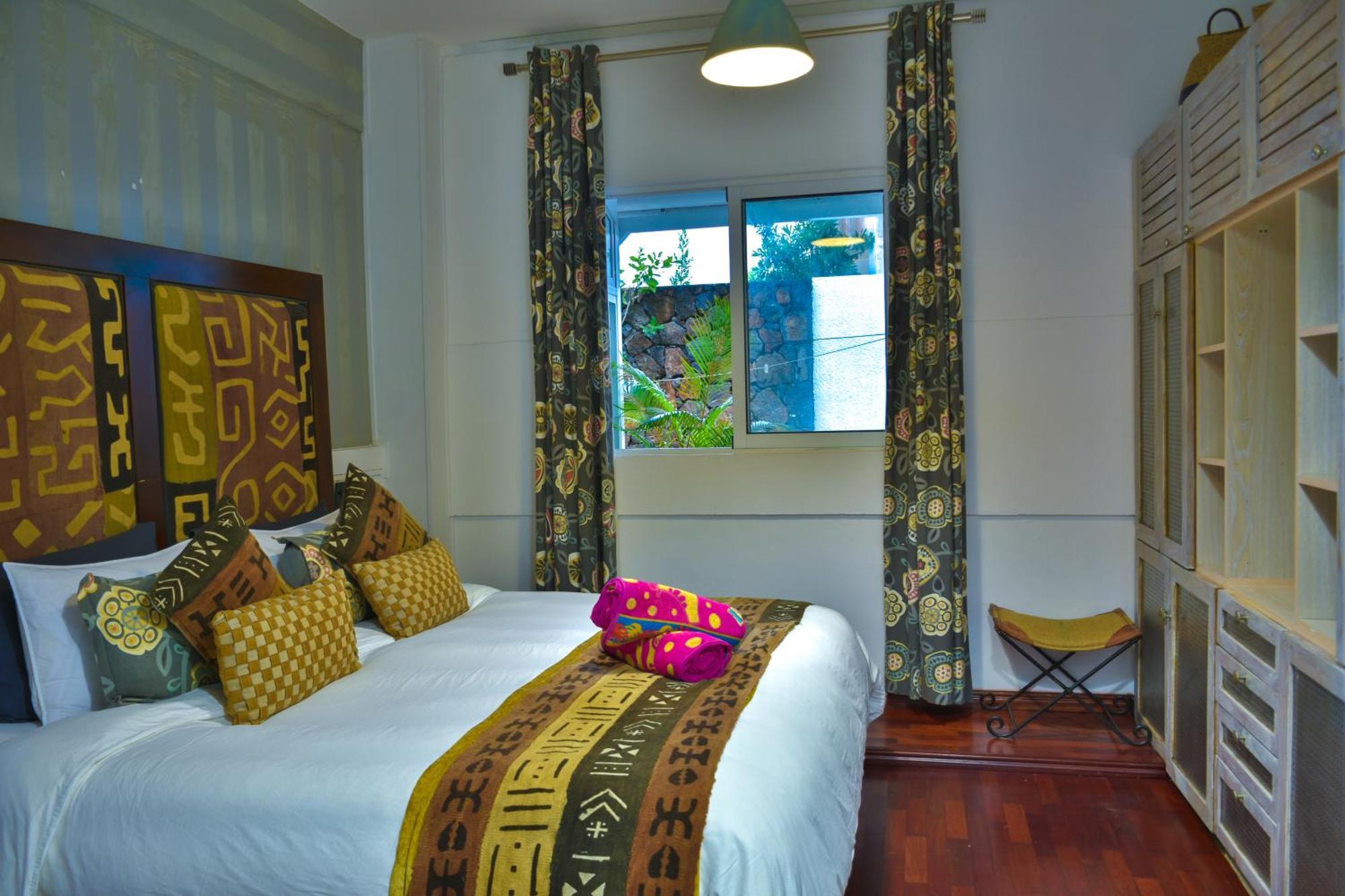 Boutique Villa On The Rocks With Stunning Sea Views, Infinity Pool & Private Sea Тру д'О Дус Экстерьер фото